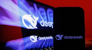DeepSeek colapsa tras saltar a la fama: se queda sin capacidad ante la fuerte demanda y paraliza uno de sus servicios