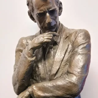 Claude Shannon, el genial matemático que inventó la era digital (y luego se retiró a su "cuarto de juguetes")