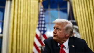 Trump ordena revocar las órdenes de Biden sobre bombillas y electrodomésticos de bajo consumo