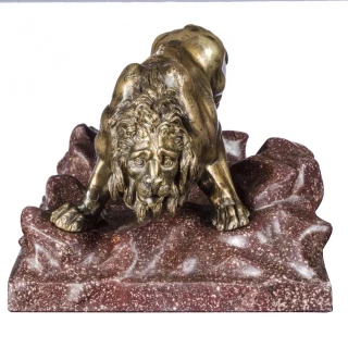 Reaparece en Nueva York el león de bronce dorado atribuido a Bernini