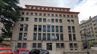 Un año de cárcel para un repartidor de pizzas por besar a la fuerza a una niña sola en casa