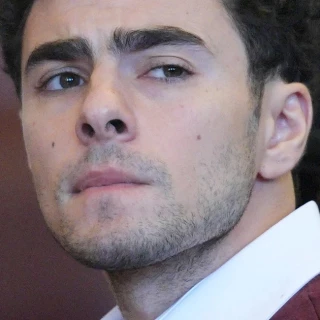 Luigi Mangione, acusado de asesinar al CEO de UnitedHealthcare, envió su primer mensaje tras su arresto