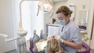 Un estudio pide analizar bien la boca de todos los que manifiestan los primeros signos de demencia