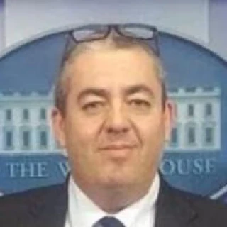 Israel detiene la ayuda humanitaria a Gaza (EN)