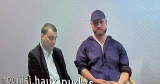 Un neonazi es declarado culpable de apuñalar a dos niños, pero evita la pena de prisión (EN)