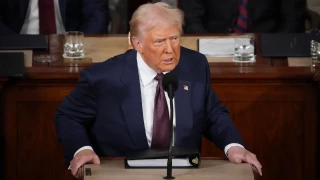 Trump denunció que se gastaron millones en «convertir a ratones en transgénero». Se trataba de investigaciones sobre cáncer y asma en las que se utilizaron ratones transgénicos [EN]