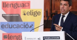 Autogol de Mazón en su referéndum escolar: el valenciano gana y le deja sin bandera ni capital político