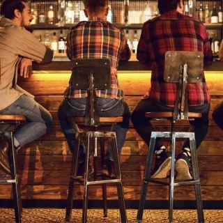 Beber alcohol provoca cáncer, también si el consumo es moderado