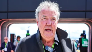 Jeremy Clarkson 'declara la victoria' sobre Elon Musk 17 años después de que el jefe de Tesla le demandara [Ing]