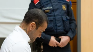 El Tribunal de Justicia de Catalunya absuelve a Dani Alves de un delito de agresión sexual