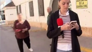 Brutal agresión a un equipo de 'En boca de todos': tienen que realizar la conexión desde el cuartel de la Guardia Civil