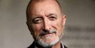 Arturo Pérez-Reverte: “Las personas con valores convencionales como patria, religión o bandera me dan repelús”