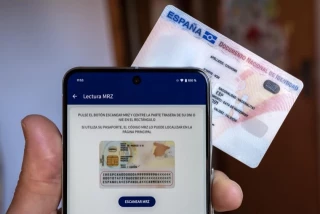 La app del DNI ha llegado. Con un problema: ya existe una aplicación no oficial con el mismo nombre