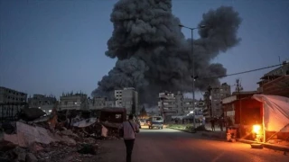 Israel mata a al menos 27 personas, 18 de ellas niños, en un bombardeo contra una escuela en Gaza