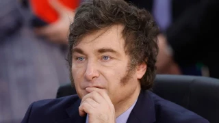 EEUU presiona a Milei para romper con China a cambio de apoyo ante el FMI