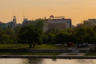 Huawei ya no compite: está construyendo su propia realidad paralela