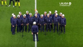 Así sonó el ‘Santa Bárbara Bendita’ en El Molinón en honor a los mineros fallecidos: sobrecogedor