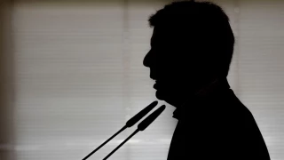 Las llamadas de Pradas ponen en jaque a Mazón