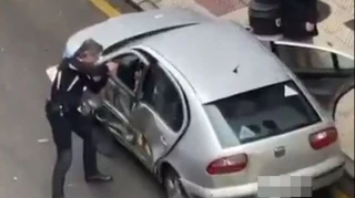 Llamazares pedirá explicaciones por una detención de la Policía local en la que se encañona a un conductor