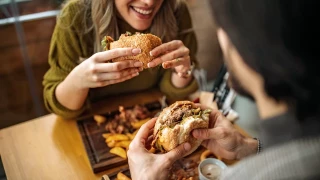 El hígado graso gana terreno en pacientes jóvenes, incluso en niños: «Está ligado al sedentarismo y al consumo de comida rápida»