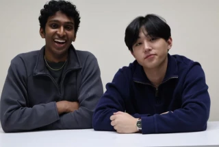 Estudiante de Columbia suspendido por herramienta para hacer trampa en entrevistas recauda $5.3 millones para "hacer trampa en todo" [ING]