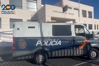 La Policía Nacional detiene en Arrecife a un entrenador de fútbol por pornografía infantil y agresión sexual