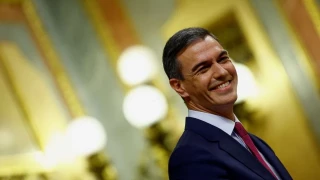 Sorpasso' de España a EEUU: este gráfico muestra cómo el 'arancelazo' deja atrás a Trump y España se convierte en la gran economía que más crecerá en 2025 y 2026