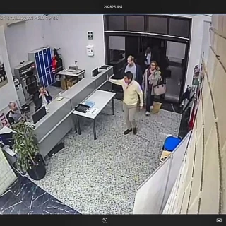 ¿Dónde estaba Mazón? Seis incógnitas del 29-O seis meses después