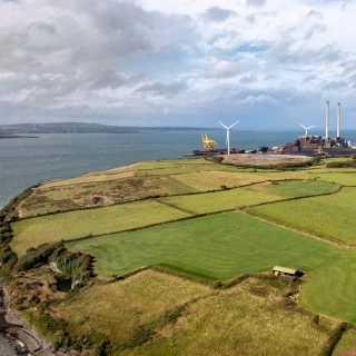 Condensador síncrono de Moneypoint: el gran estabilizador de red de Irlanda [en]