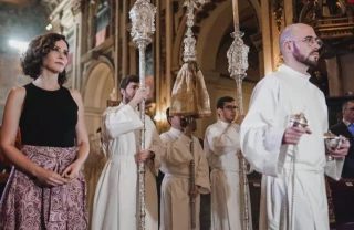 La "buena relación" de Ayuso con el Arzobispado de Madrid se salda con una subvención escandalosa