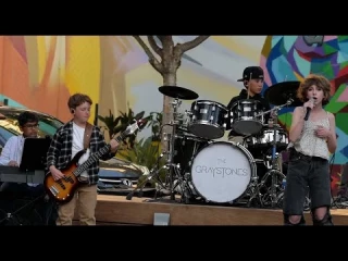 The Logical Song, de Supertramp, interpretada por The Graystones