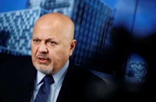 Las sanciones de Trump al fiscal jefe de la CPI han detenido el trabajo del tribunal, dicen funcionarios y abogados (ENG)