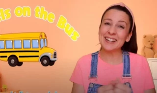 Ms. Rachel acusada de antisemitismo por hablar en favor de los niños de Gaza (EN)