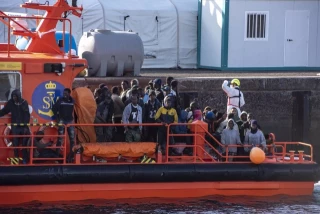 El PSOE propone regularizar a los migrantes que hayan llegado a España antes del 31 de diciembre de 2024