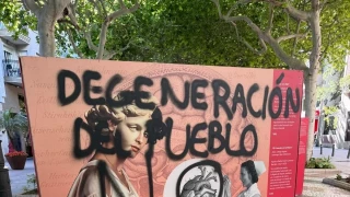 Destrozan treinta paneles de la exposición LGTBI de Gandia