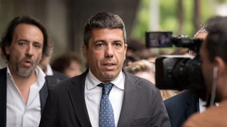 Mazón pide una reunión a las víctimas de la dana y les reprocha que se vieran antes con Sánchez y Von der Leyen