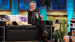 La pulla de Miguel Ríos a su "querido" Miguel Bosé en La Revuelta: "Convéncete, vuelve al redil"