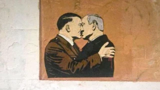 'La solución final', el mural del beso de Hitler y Netanyahu que ha aparecido en Roma contra la guerra de Gaza