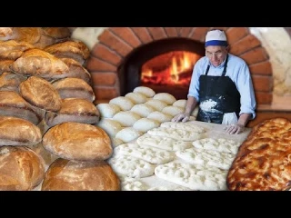 100 panes caseros sin aditivos para el pueblo. Elaboración en horno de leña y degustación con torta
