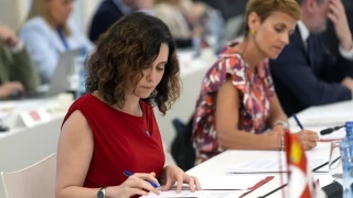 El Gobierno vasco califica de "intolerable falta de respeto" al euskera la ausencia de Ayuso