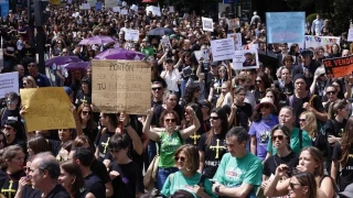 La huelga de profesores se descontrola en Asturias: dimiten en bloque más de cien direcciones de colegios