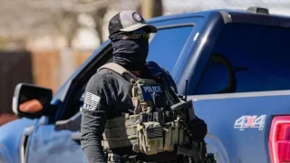 "Es un comportamiento como el de la Gestapo": la inquietud que causa que los agentes que detienen a indocumentados en EE.UU. vayan enmascarados