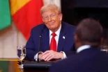 Trump felicita al presidente de Liberia por su inglés sin saber que es idioma oficial del país