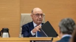 Un juez imputa al exministro Montoro y su equipo por usar Hacienda para traficar con leyes