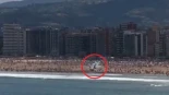 La sorprendente maniobra de un caza F-18 para evadir a una bandada de aves en el Festival Aéreo de Gijón