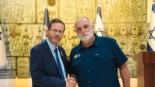 La polémica foto del chef José Andrés con Herzog después de que Israel matase a siete cooperantes de su ONG