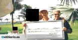 El cheque XXL de 22.500 dólares por "una mujer devaluada" firmado por Trump para Epstein