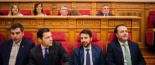 Los diputados regionales de Vox reciben la Señal de la santa cruz antes del comienzo del Pleno de las Cortes de Castilla la Mancha