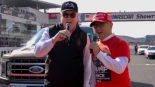 Akio Toyoda, presidente de Toyota, se pone la camiseta de 'Trump-Vance' y la gorra de "Make America Great Again"