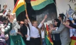Jeanine Añez sale en libertad con la bandera boliviana en alto: “Jamás hubo golpe, fue fraude”